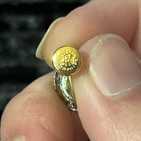 VTG Reis & Co. 1/20 12k Gold Filled Filigree Tiny Cameo Screw Back Earrings - Picture 6 of 7